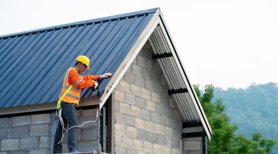 Expert top industrial roofings services in Hustonville, KY